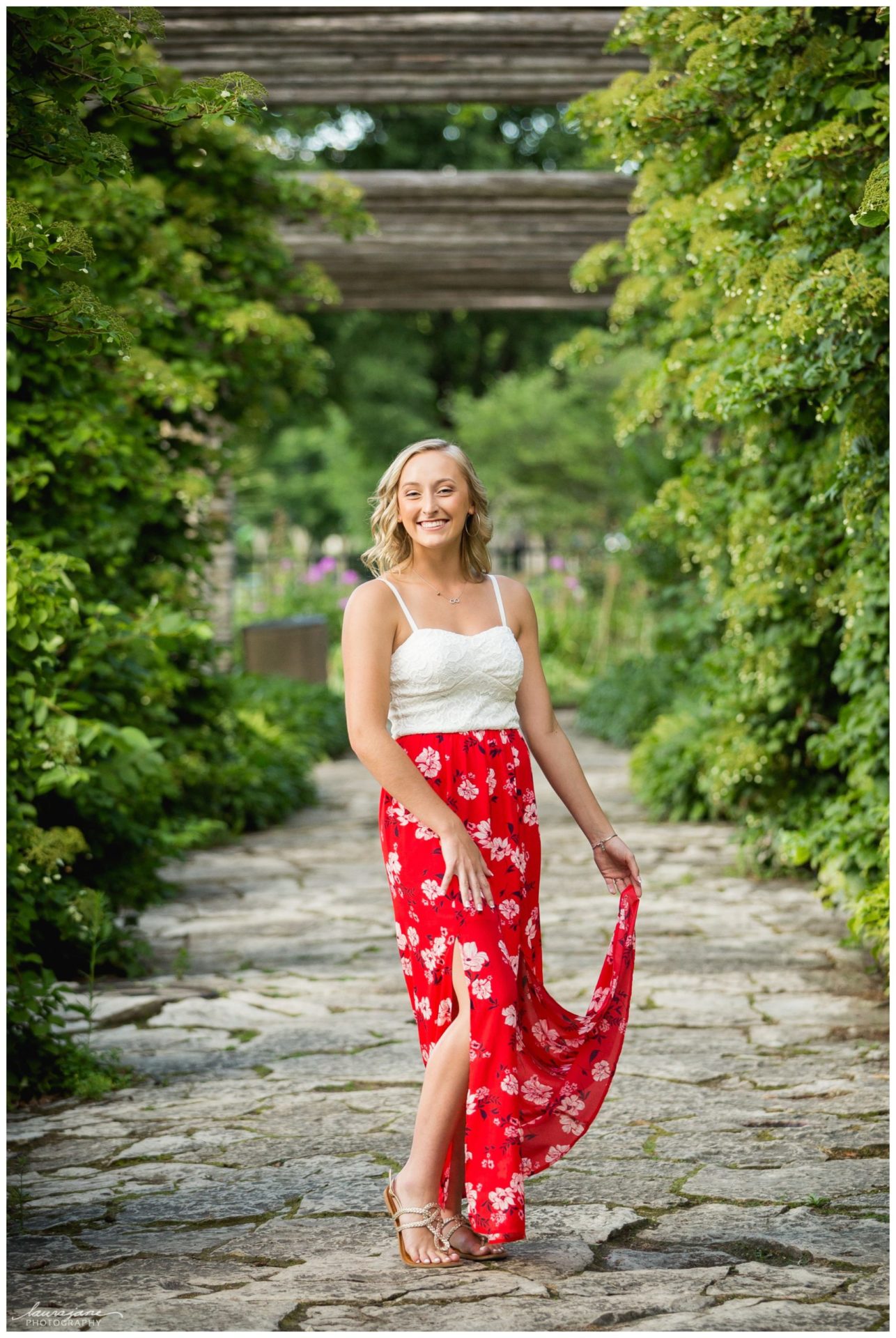 Natural senior portrait of high school girl in Washington County.