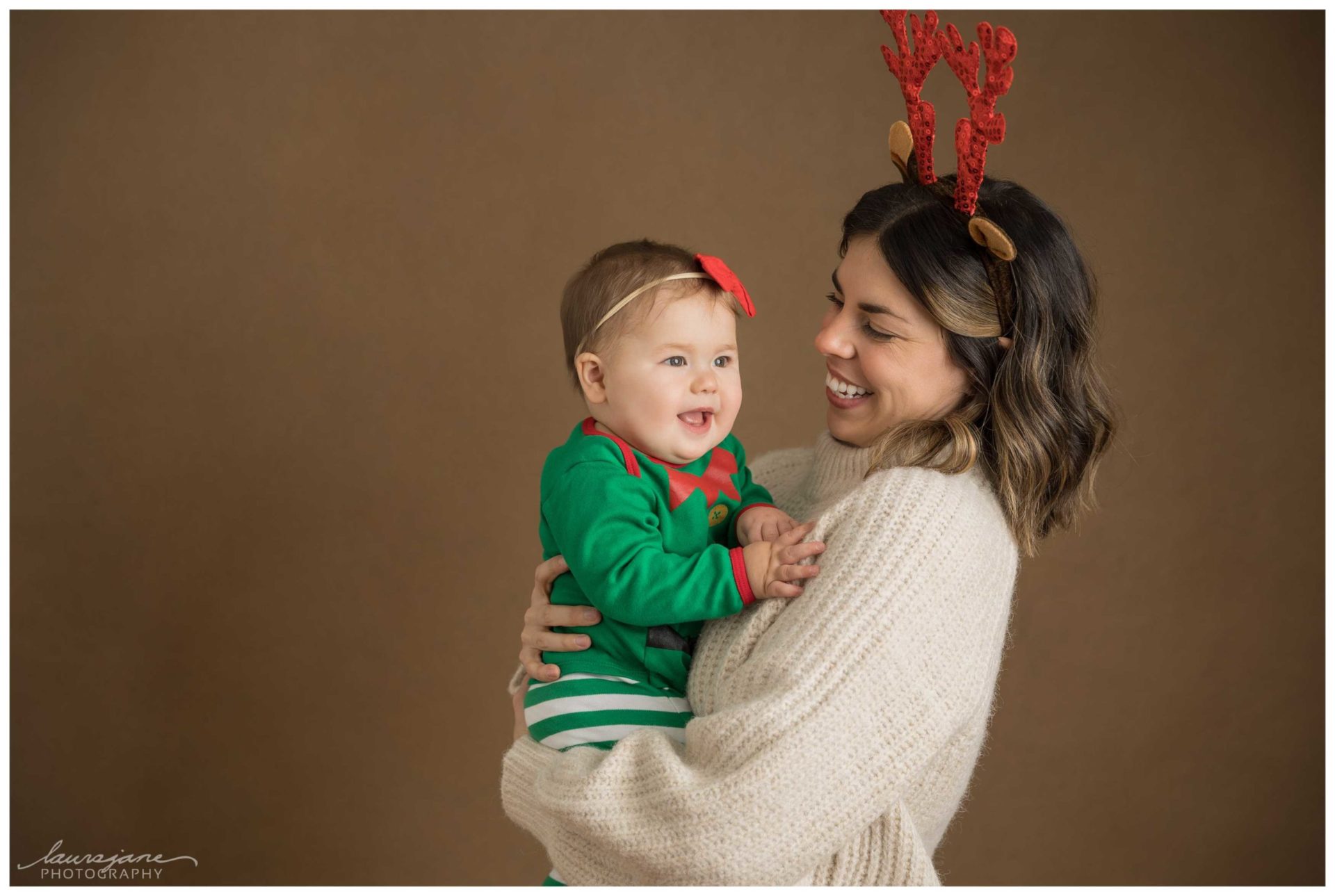 Christmas Theme Studio Family Portrait Session