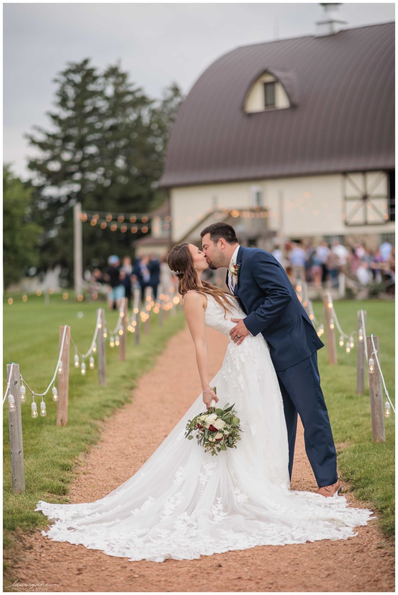 Hay Loft Barn Wedding Photos