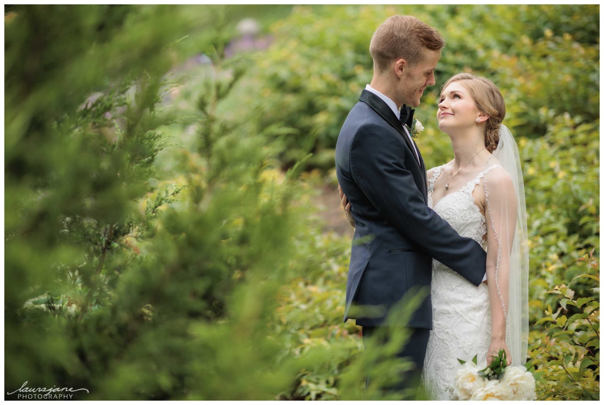 Bride & Groom Portraits at Villa Terrace Wedding