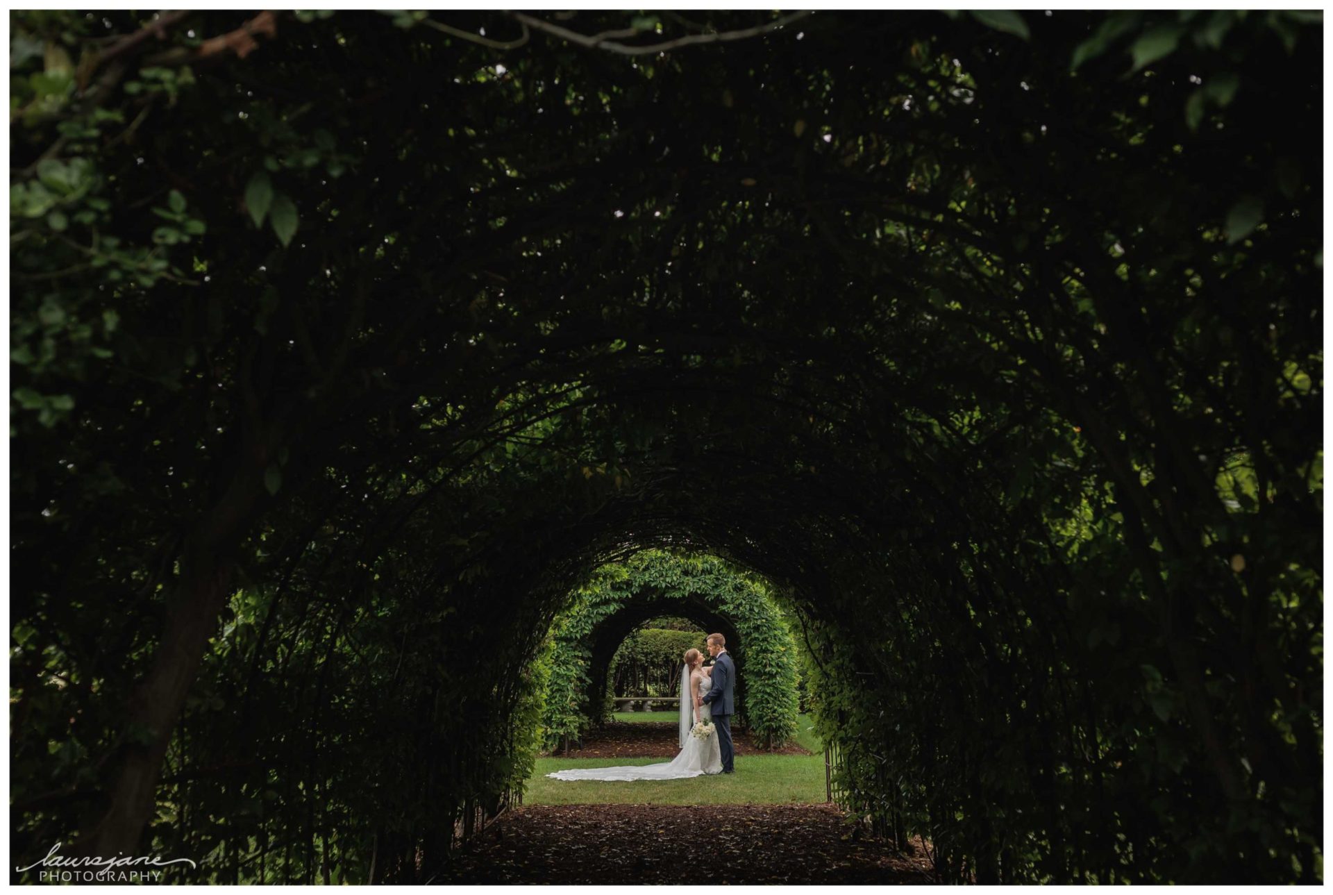 Dramatic Portraits at Villa Terrace Wedding